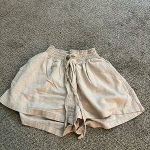 Love tree breeze linen shorts